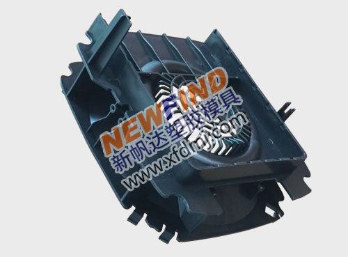 精密汽車配件散熱器塑膠外殼模具